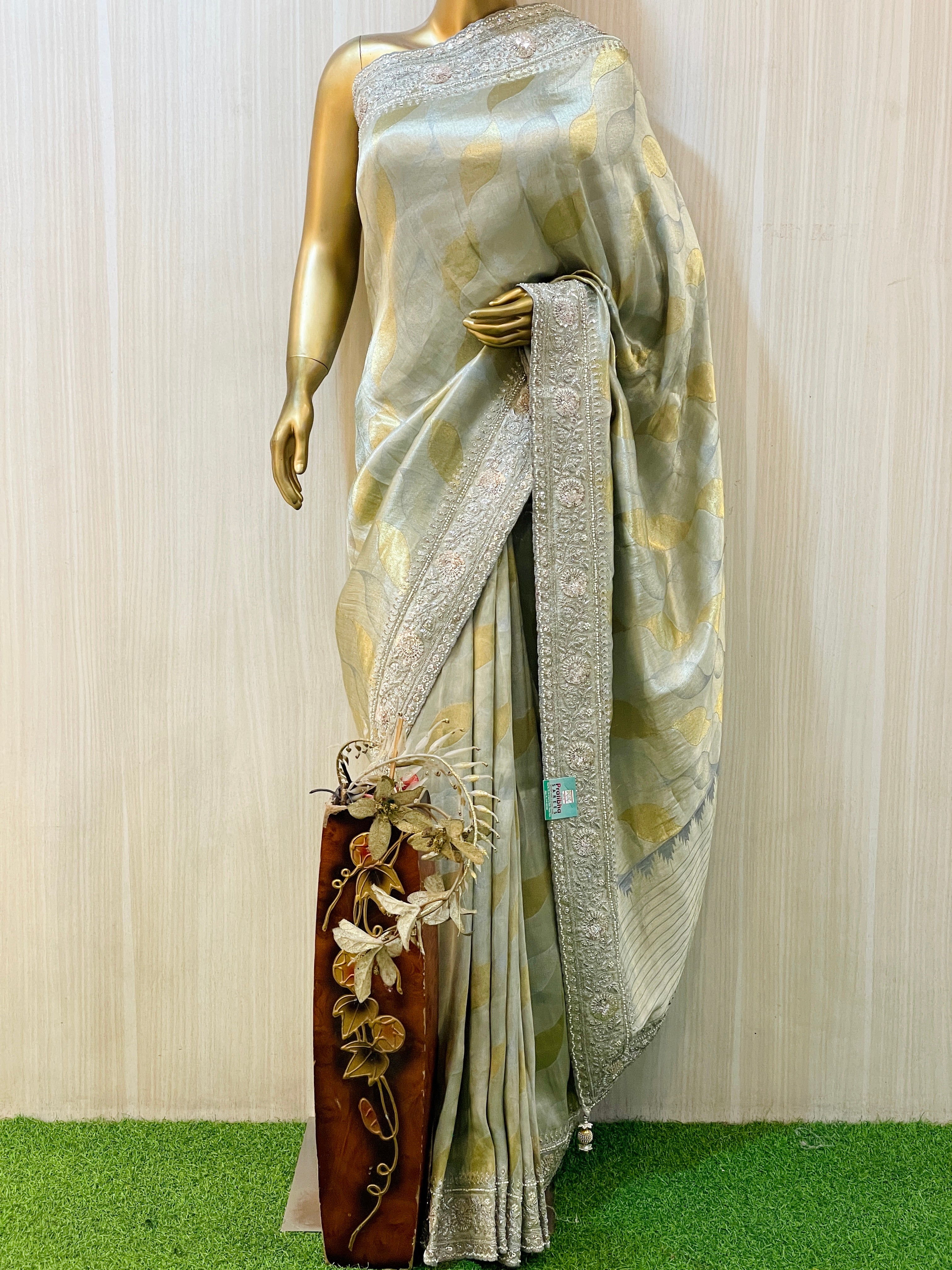 Shivaani Tissue Saree