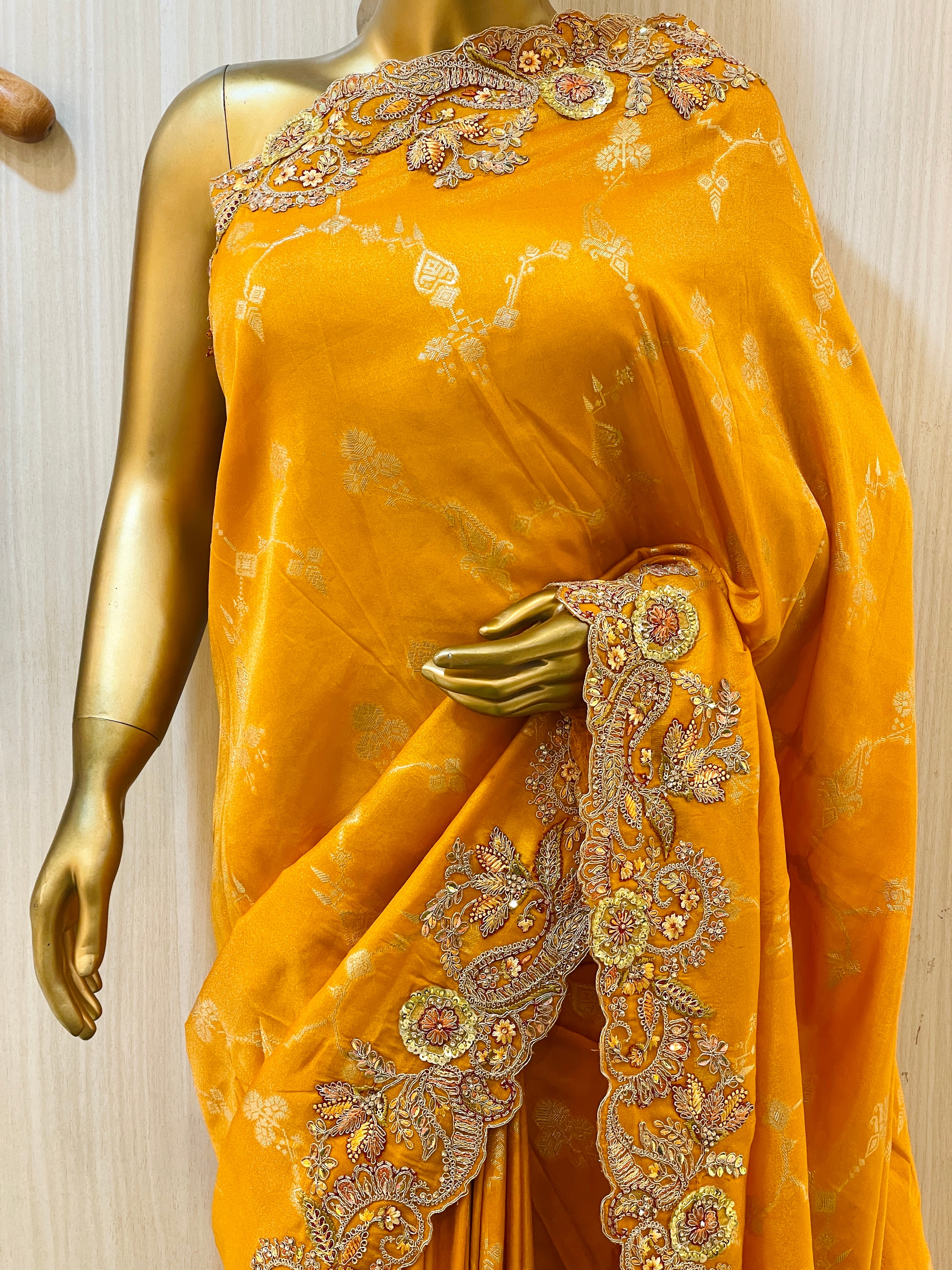 Pari Banarasi Saree