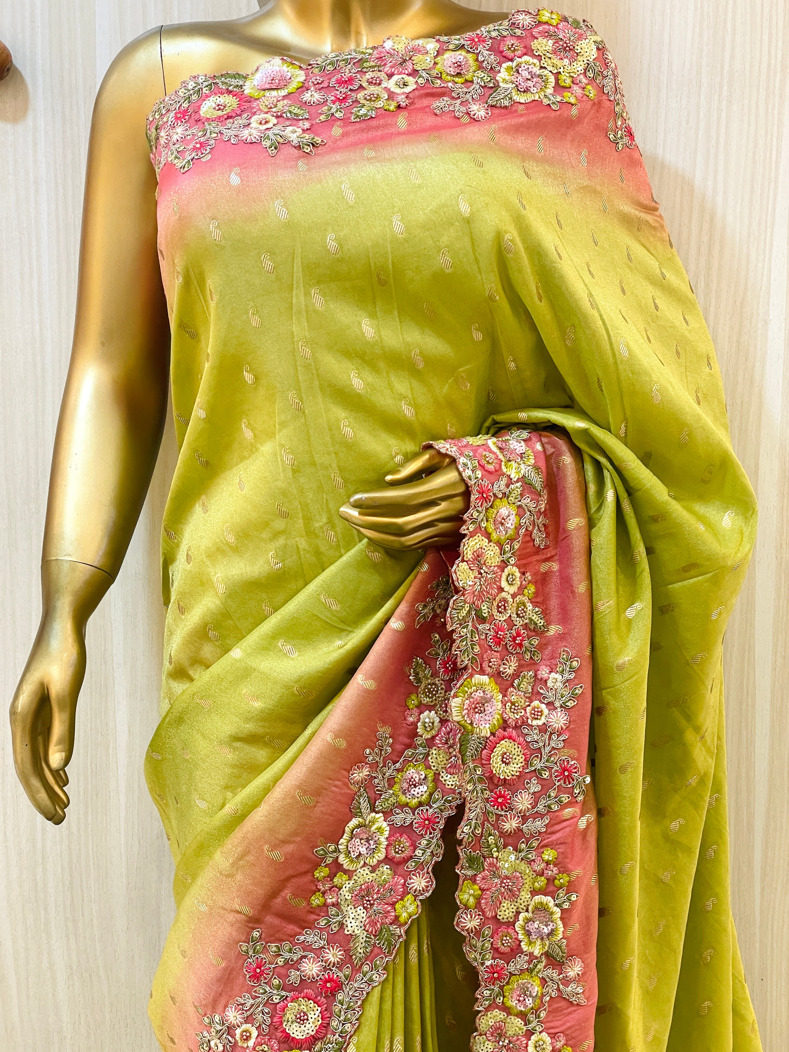 Aalka Banarasi Saree