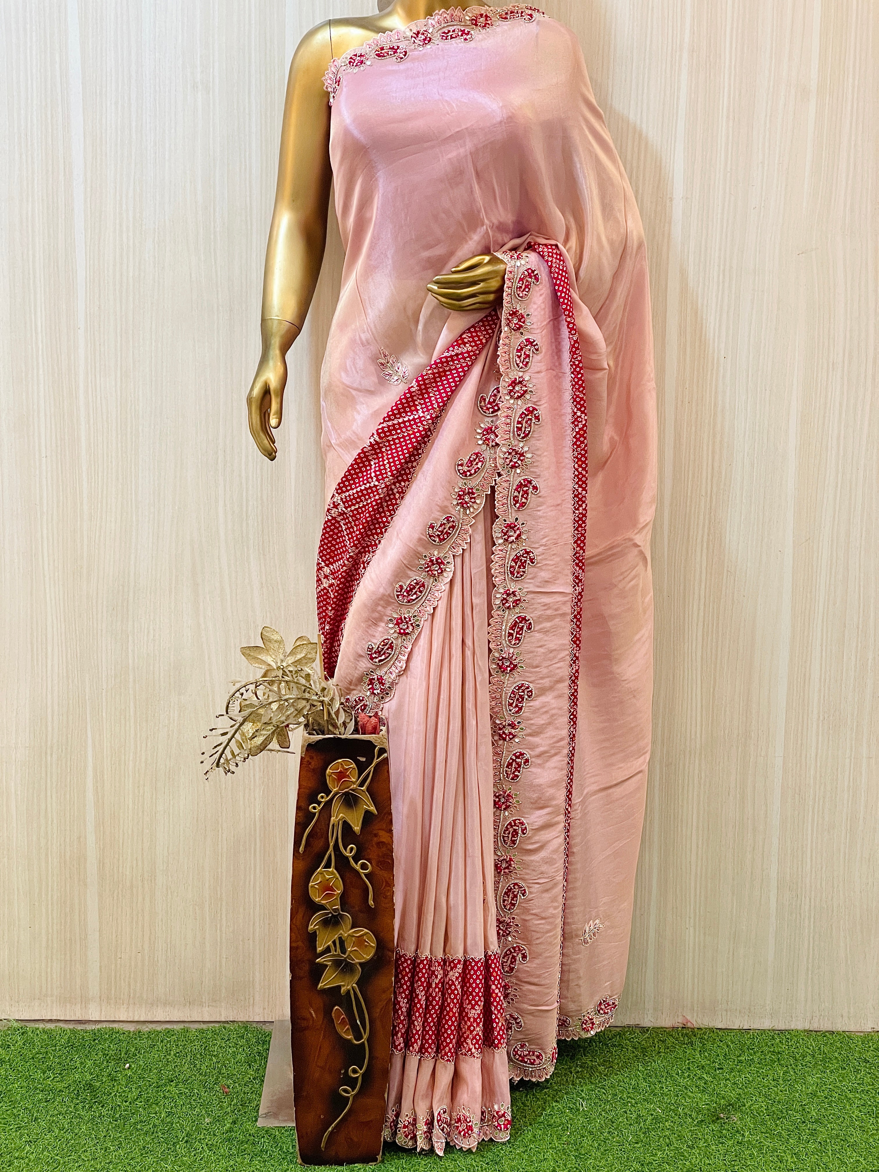 Nitika Russian Silk And Bandhani Patch Light Pink Saree