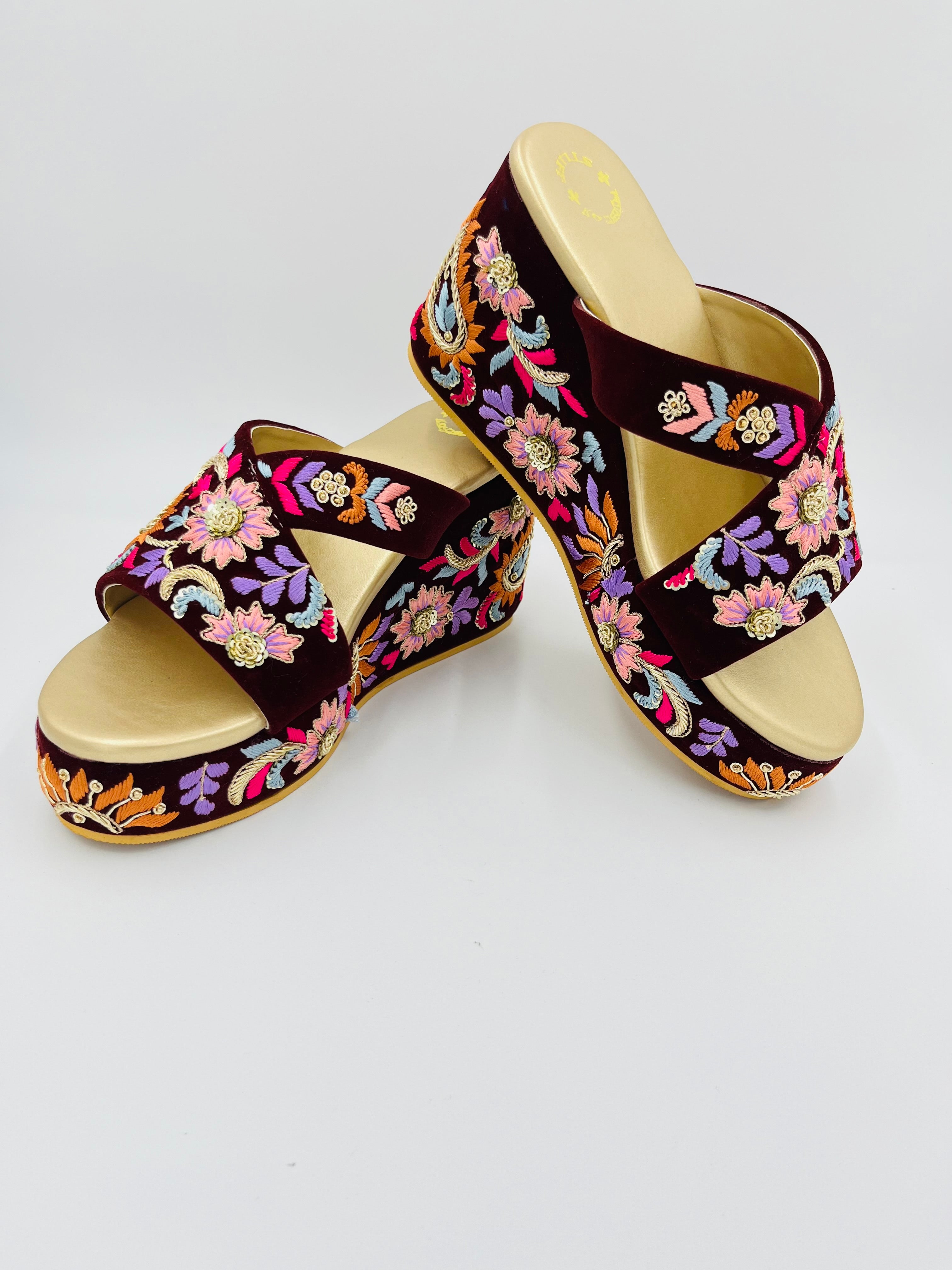 Kosha Wedges