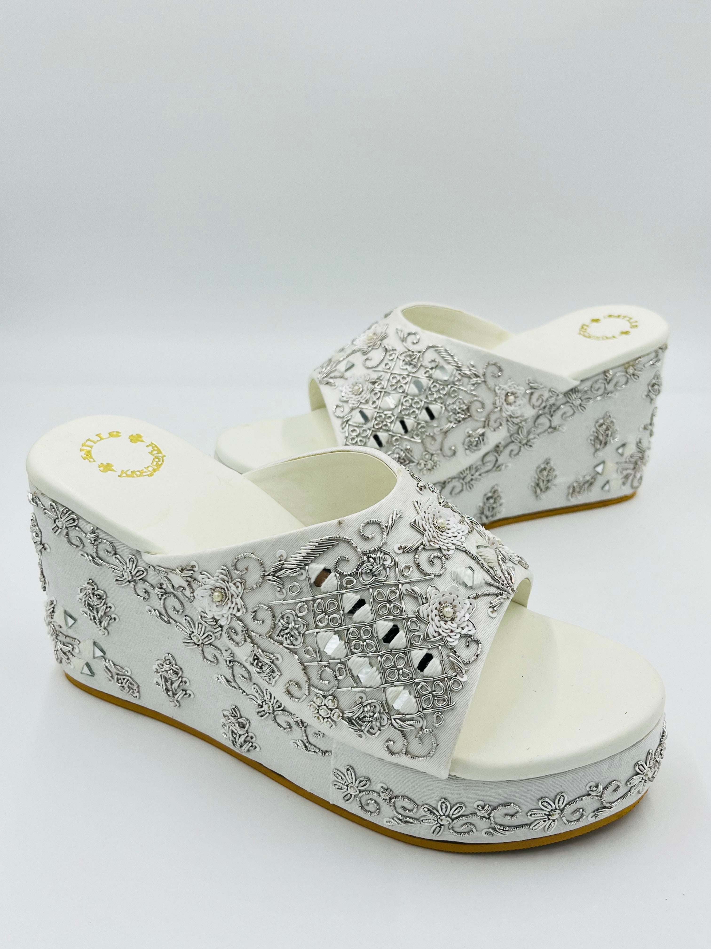 Omana Wedges