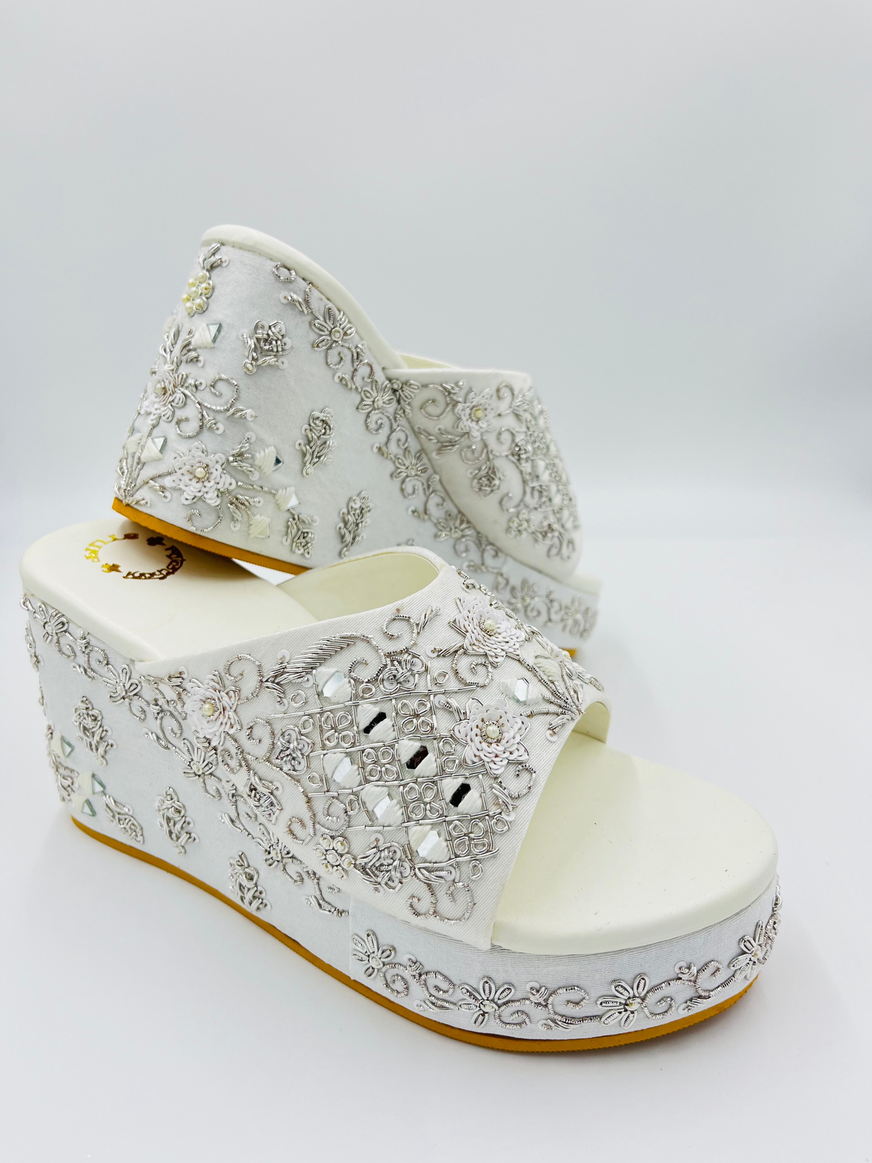 Omana Wedges