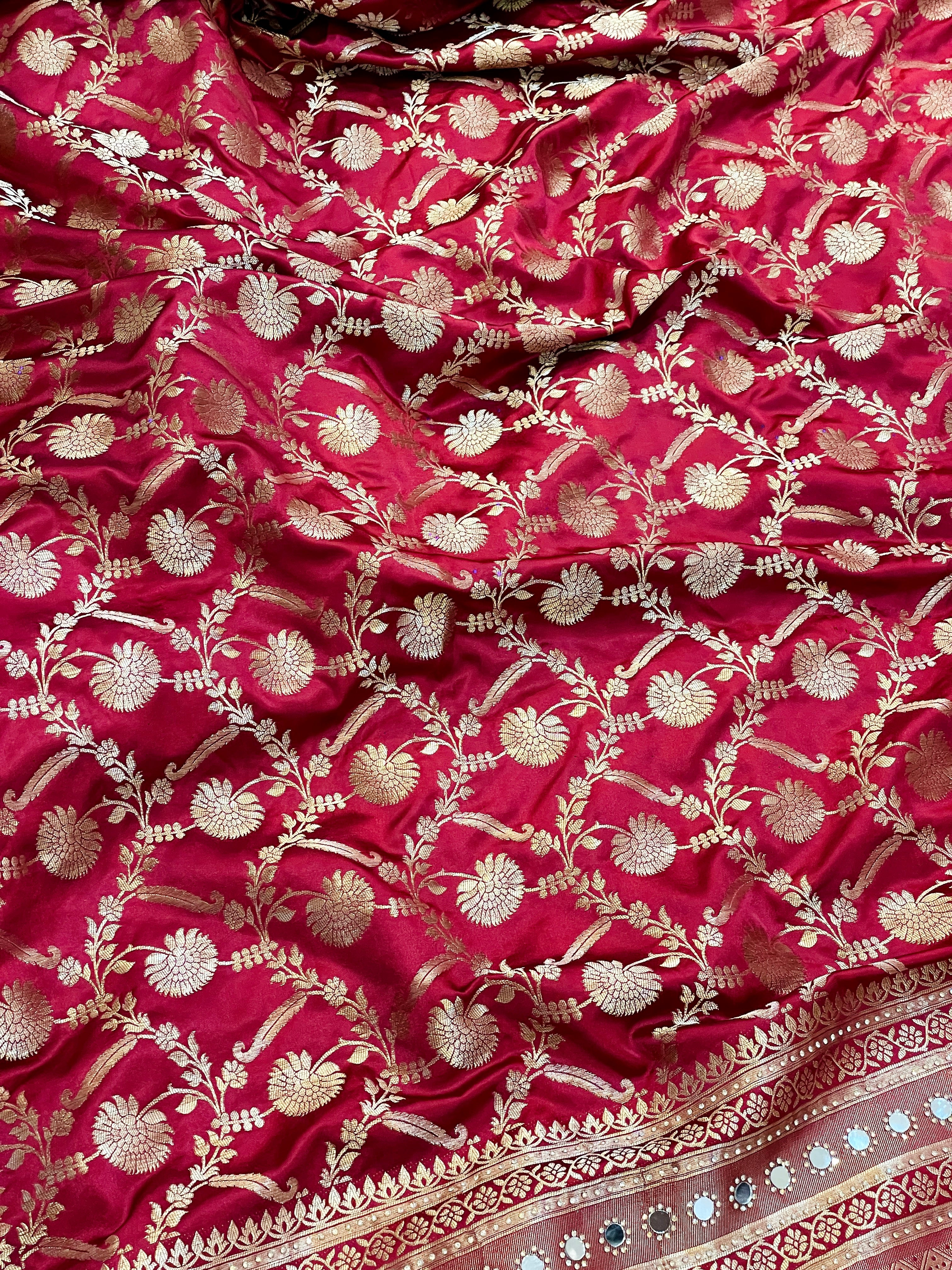 Puli Exclusive Banarasi Silk Saree