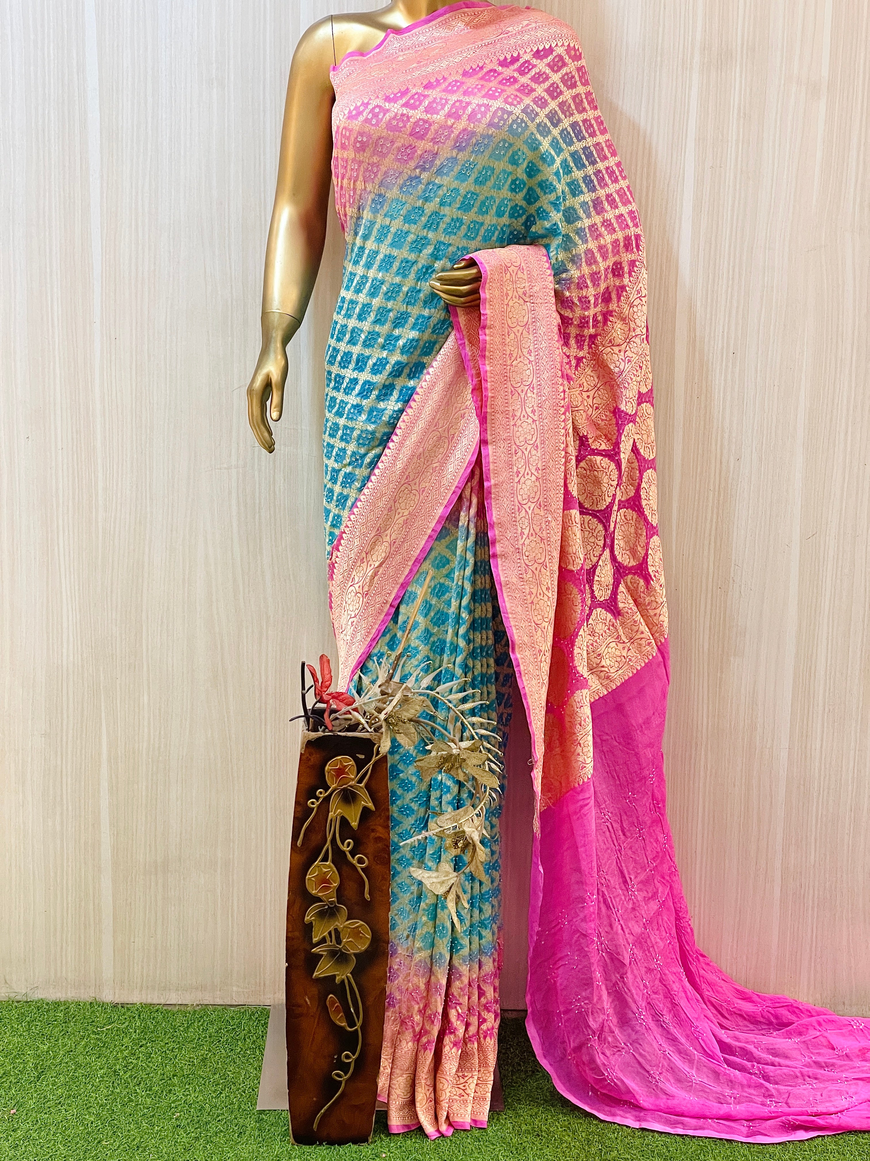 Raya Bandhani Saree