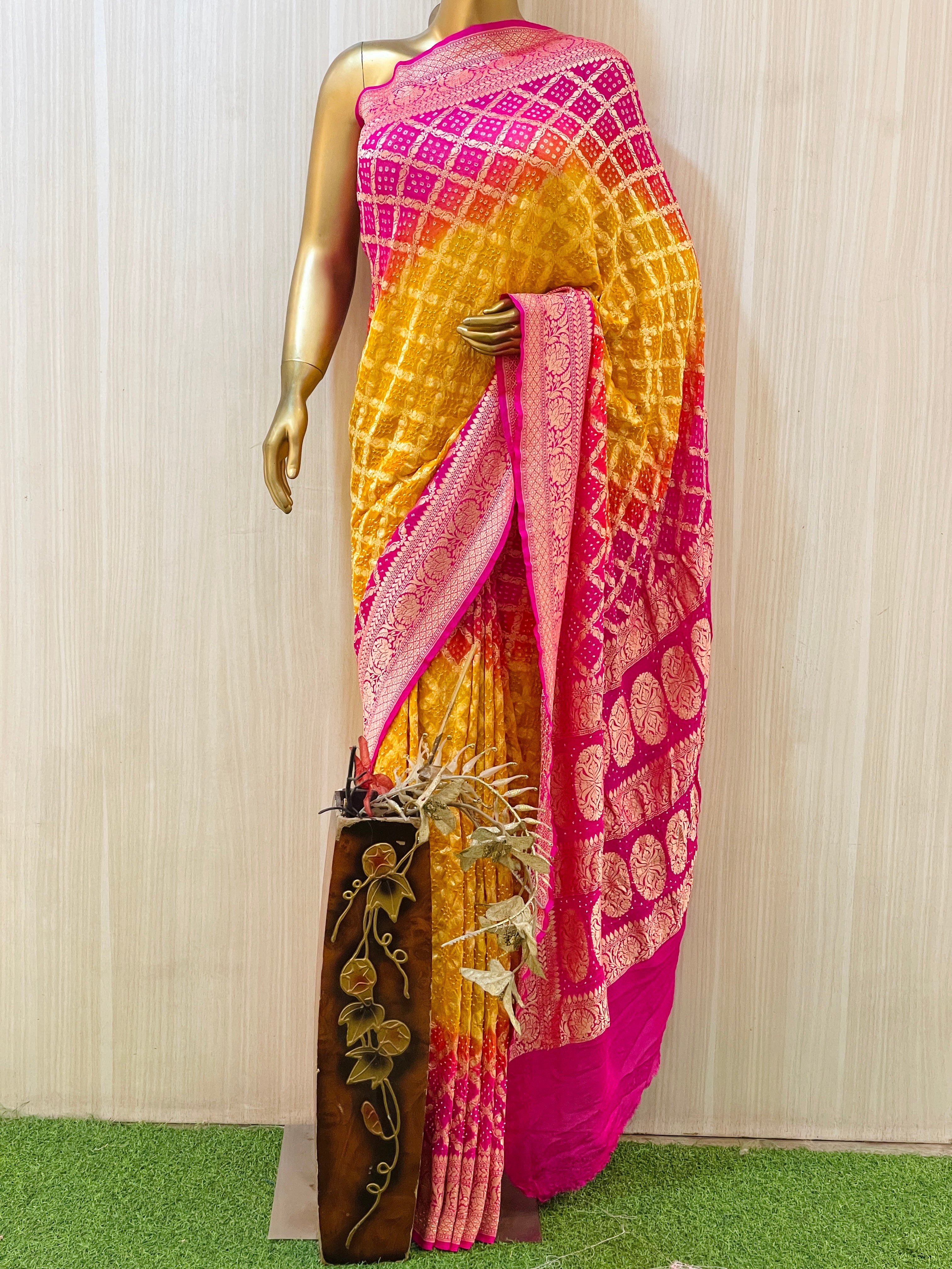 Ramina Khadi Georgette Bandhani Saree