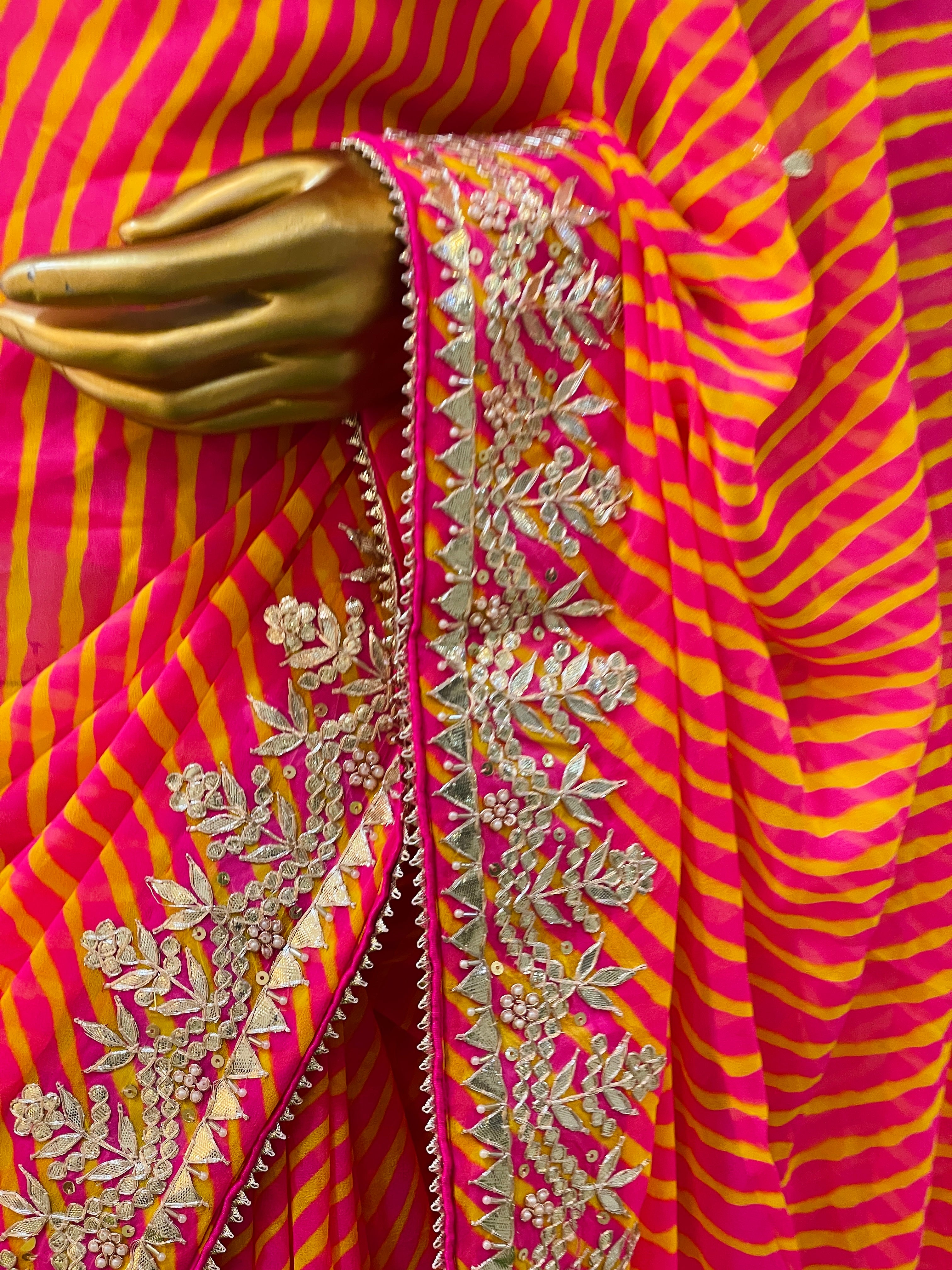 Maksha Leheriya Saree