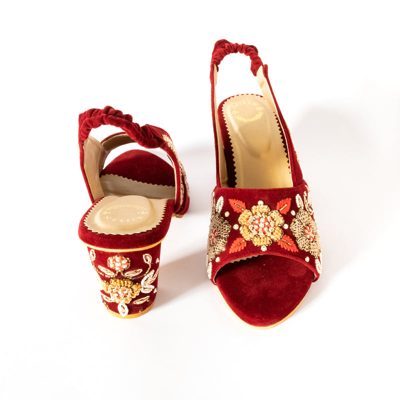 Your Own #CinderellaMoment: Our Fav. Styles and Designers for Super comfy &  Custom Indian Bridal Shoes - Witty Vows